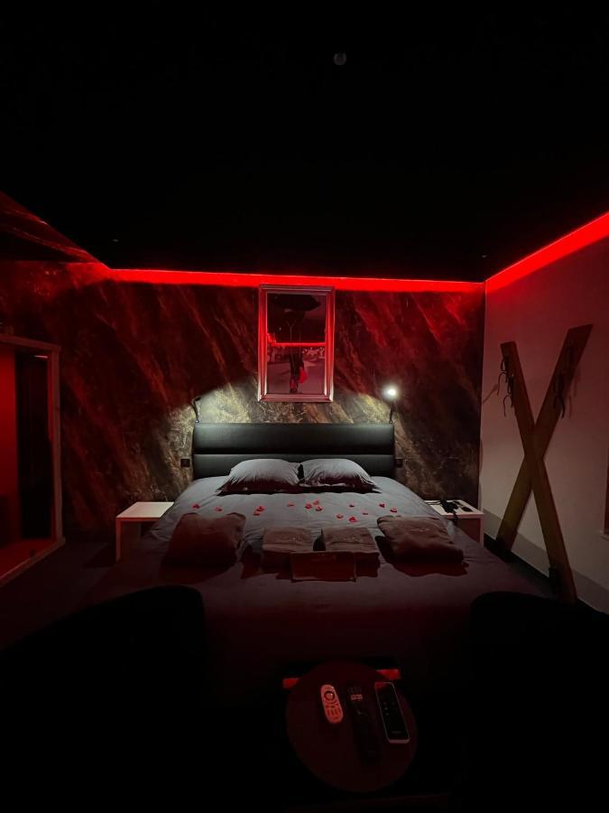 Spa De La Quarterelle Love Room 88 Vosges Remiremont Kültér fotó